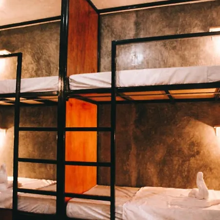 The Hangover Hostel-2