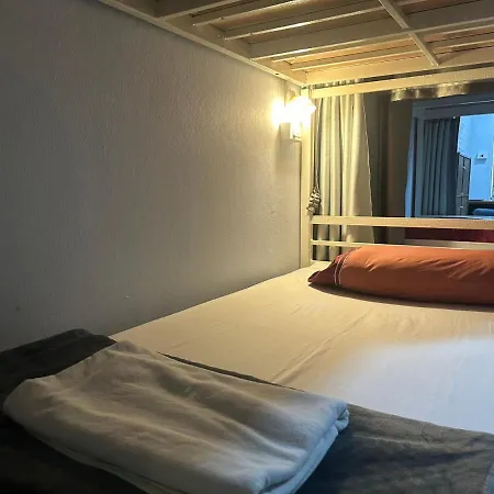Hangover Hostel-3